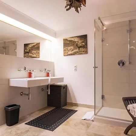 Appart hôtel Herzblick Gmbh *