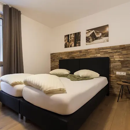 Herzblick Gmbh 아파트호텔 4*