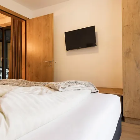 Herzblick Gmbh 아파트호텔 4*