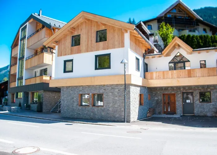 Apartmanhotel Herzblick Gmbh 4*