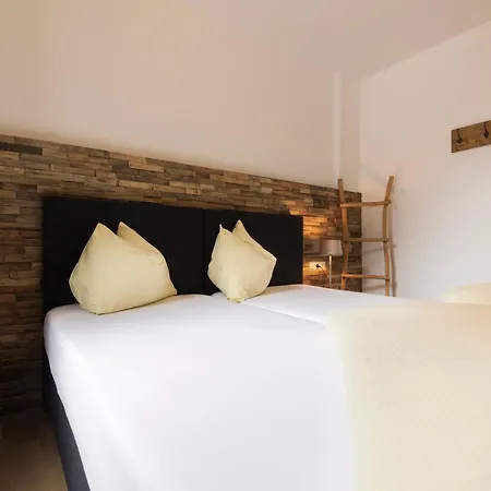 Herzblick Gmbh 4*