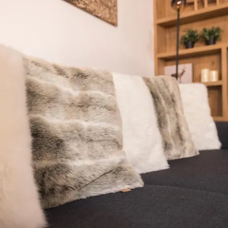 Apart-hotel Herzblick Gmbh