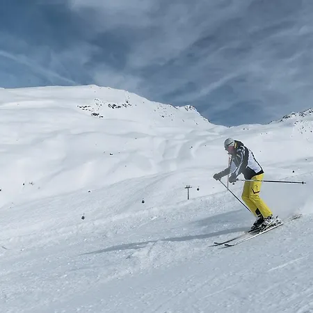 Apart-hotel Herzblick Gmbh 4*