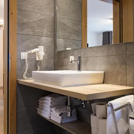 Herzblick Gmbh 4*